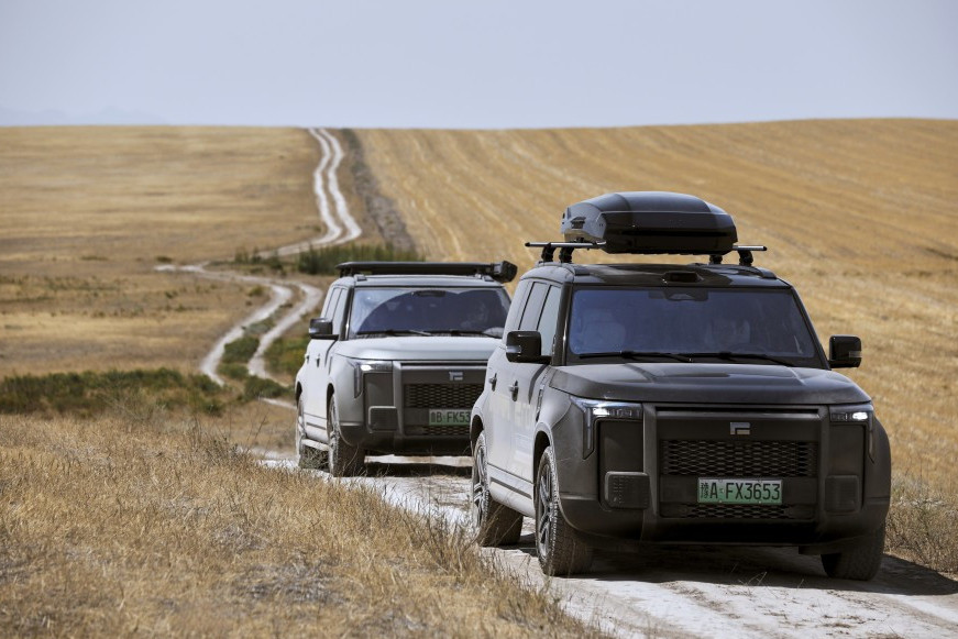 25 myń shaqyrymdyq biregeı avtokerýen: Almatydan bastalǵan sapar 16 eldi qamtıdy