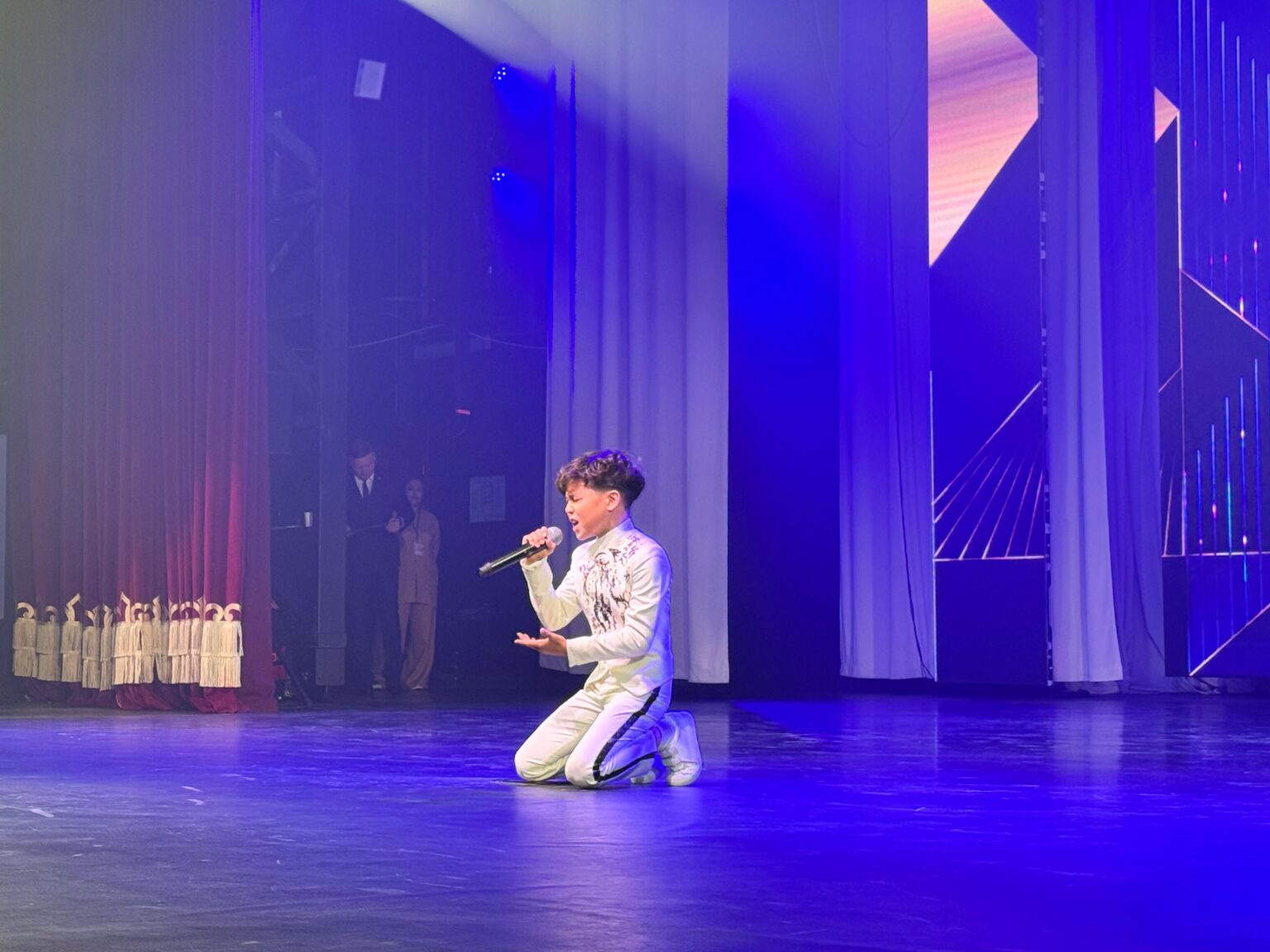 Qostanaıda «Altyn mıkrofon» halyqaralyq baıqaýy bastaldy