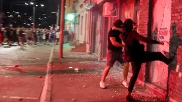 Serbııada jappaı tolqýlar órship tur