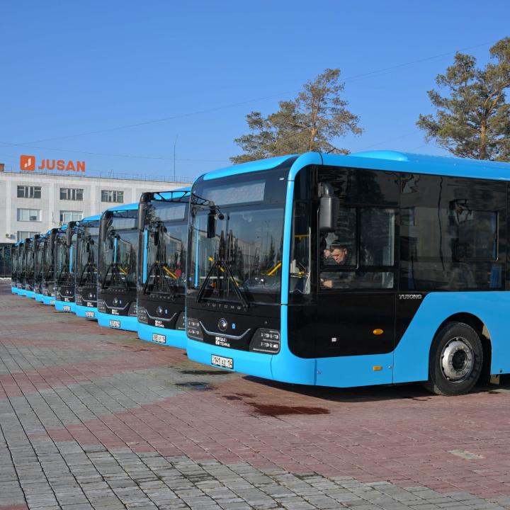 Pavlodarda qoǵamdyq kólik baǵyttary ońtaılandyrylyp jatyr