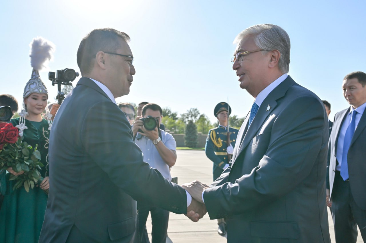 Prezıdent Qyrǵyz Respýblıkasyna resmı saparmen bardy  