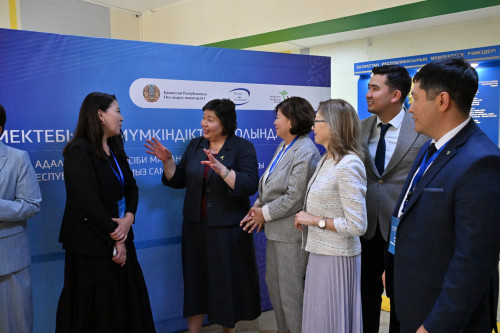 Aýyl mektepteriniń ókilderi Qaraǵandyda bas qosty