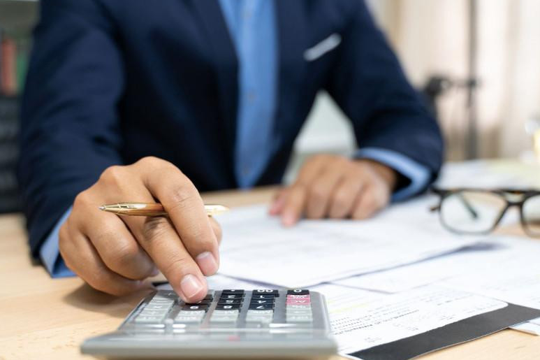 Qymbat páter ıeleriniń bank shottary qadaǵalanady