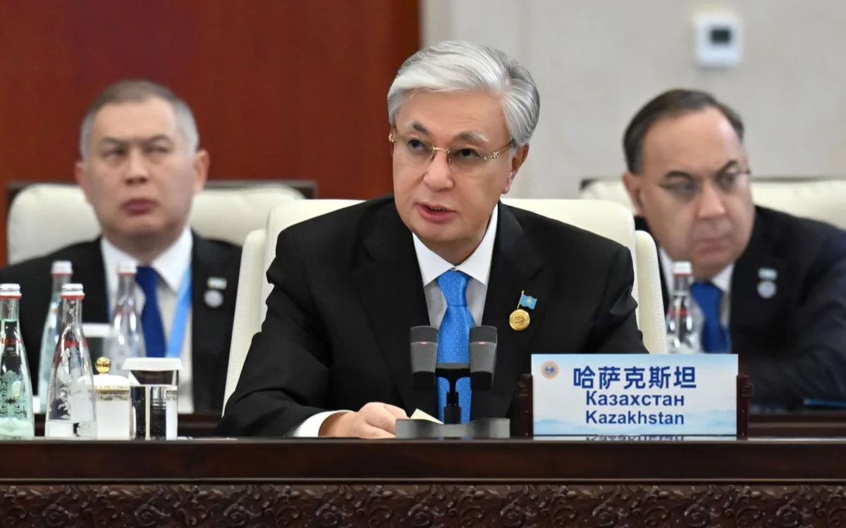 Prezıdent: Qazaqstan terrorızm, separatızm jáne ekstremızmge qarsy kúsh biriktirýge daıyn