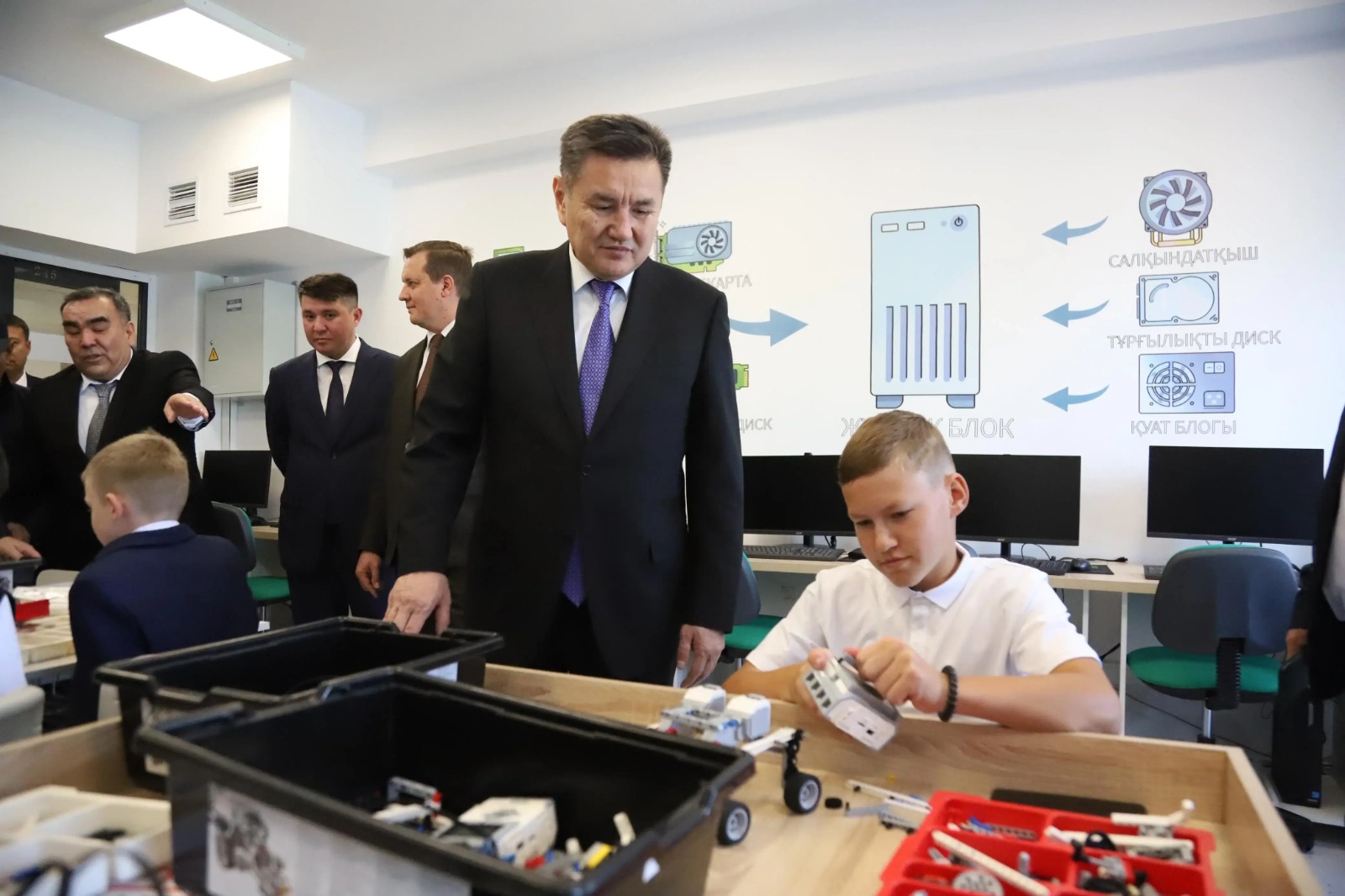 «Keleshek mektepteri»: Rıdderde 600 oryndyq zamanaýı mektep ashyldy