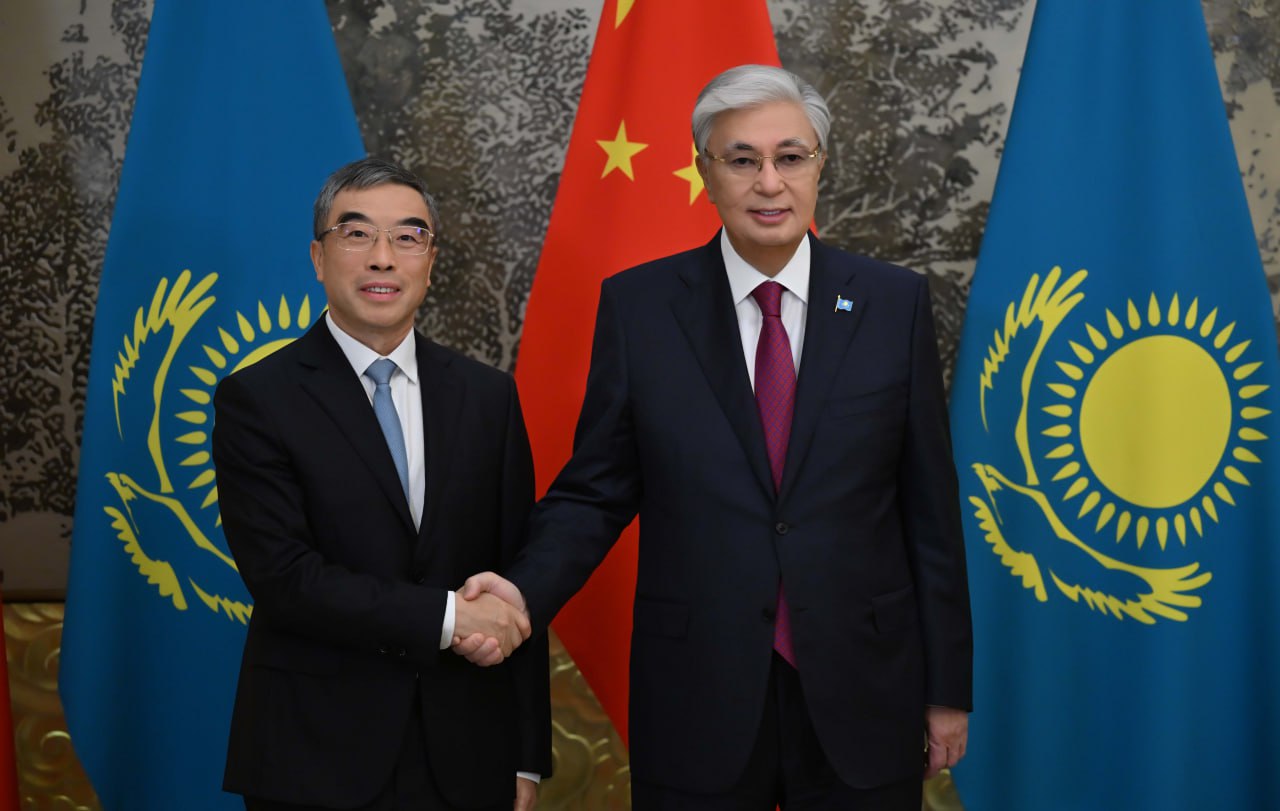 Memleket basshysy Huawei kompanııasynyń tóraǵasymen kezdesti