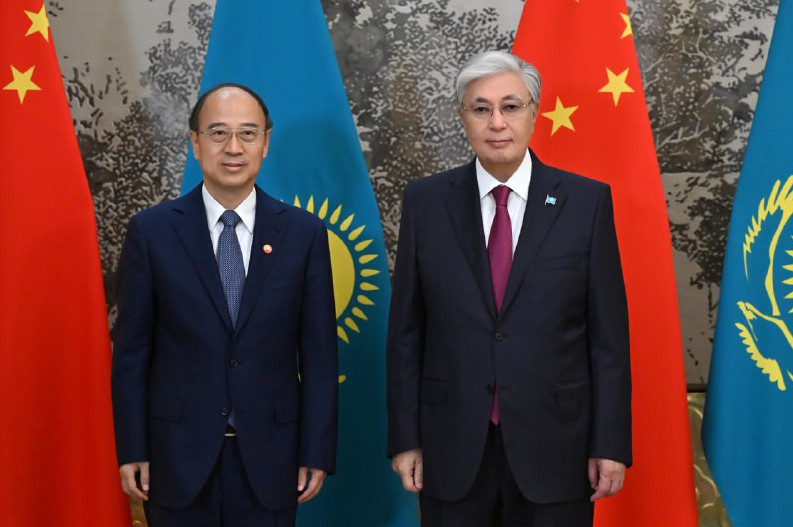 Q.Toqaev China National Petroleum Coprporation dırektorlar keńesiniń tóraǵasyn qabyldady