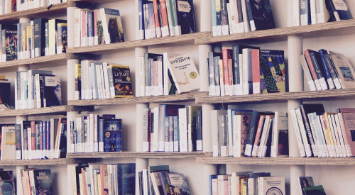 Ortalyq Azııa álem ádebıeti arasynda dıalog bolsa