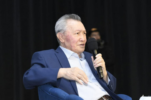 Ábdikulynyń ádebıet álemi