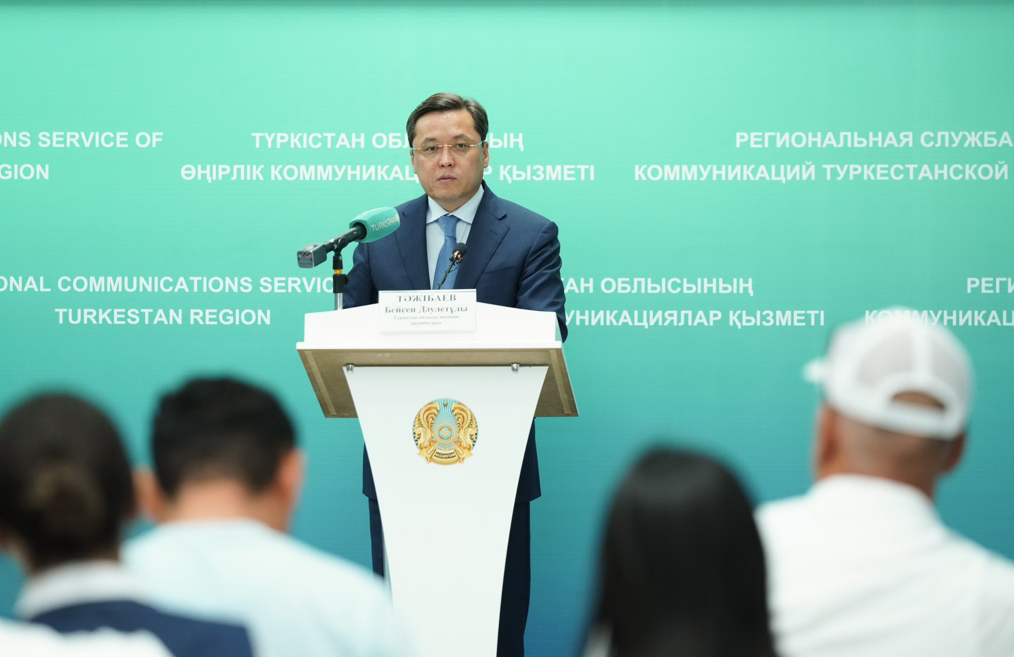 Halyqtyń áleýmettik jaǵdaıy – basty nazarda