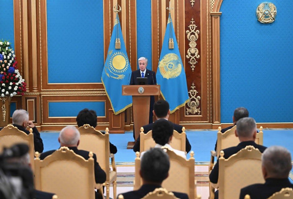 Munaı-gaz ónerkásibi zamanaýı úrdisterge saı bolýy kerek