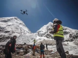 Everest shyńy drondar arqyly qoqystan tazartylady