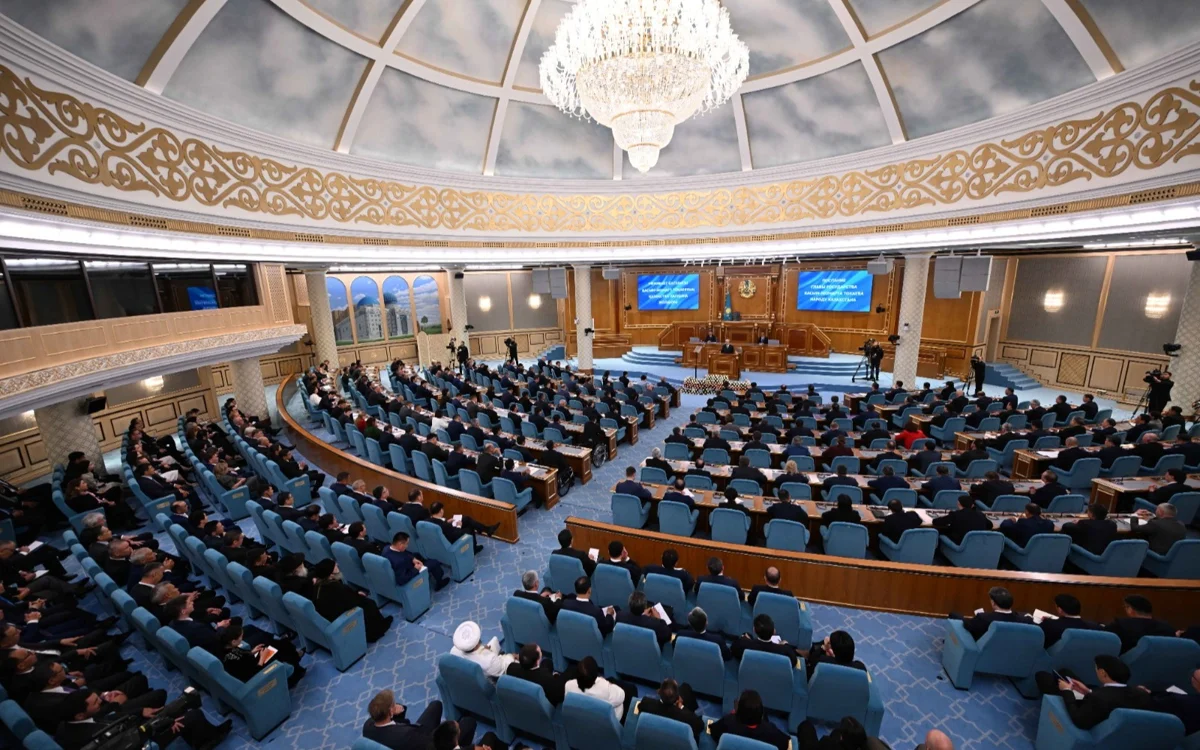 Prezıdent týrızm salasyndaǵy túıtkildi máselelerdi atady