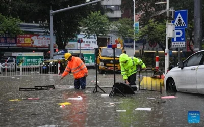 Qytaıda «Tapa» taıfýny saldarynan halyq jappaı evakýasııalanǵan