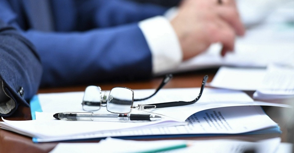 Qazaqstanda depýtattardyń jalaqysyna bıýdjetten qansha aqsha jumsalady