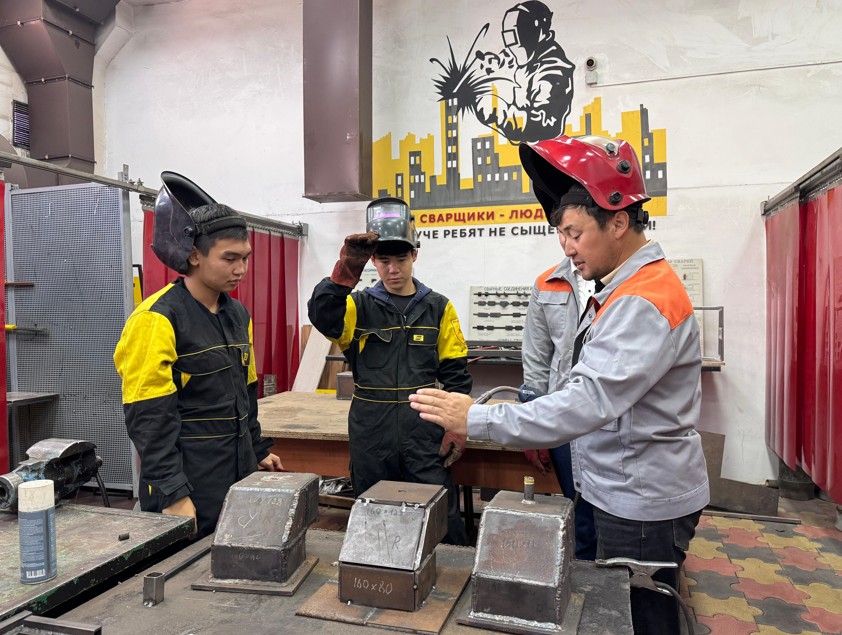 Jumysshy maman ustahanasy