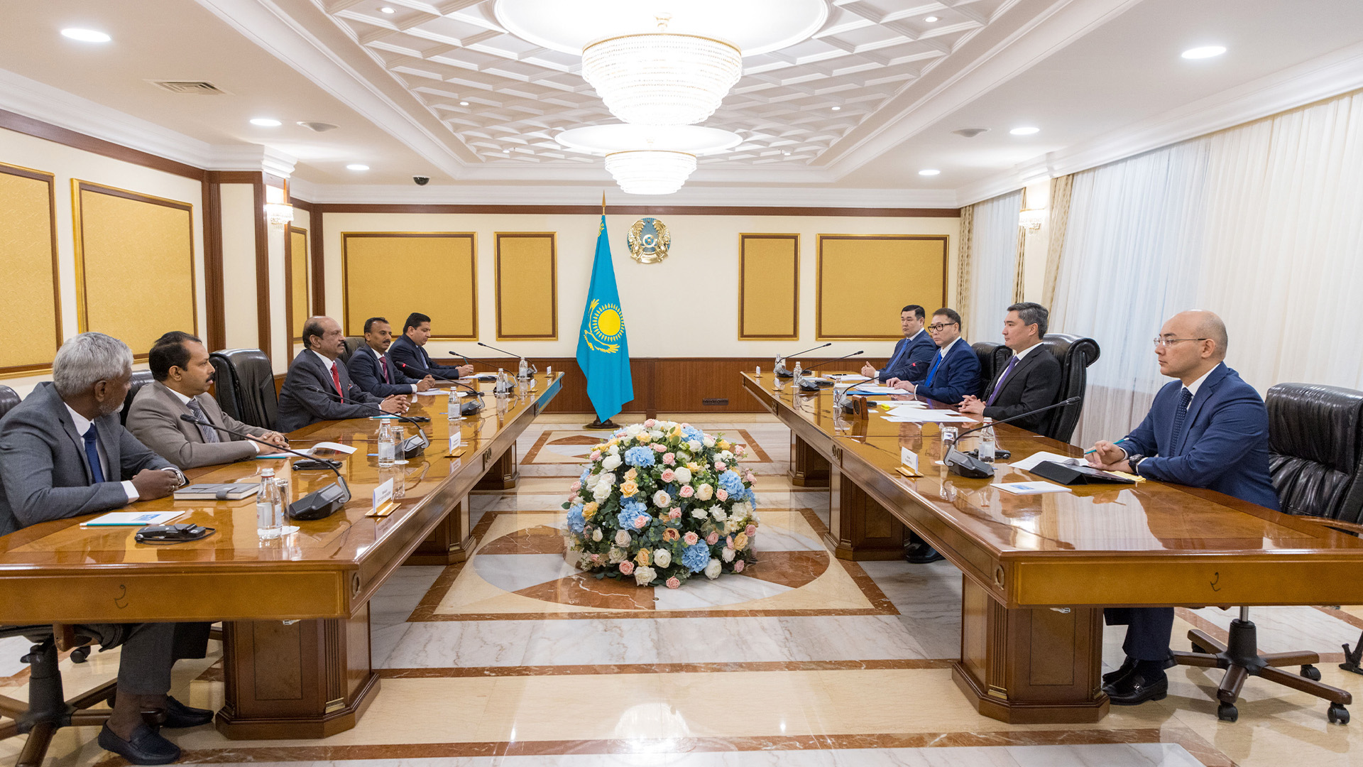 Úkimette AО́K salasyndaǵy jobalardy júzege asyrý perspektıvalary talqylandy