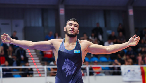 Rızabek Aıtmuqan álem chempıonatynyń alǵashqy aınalymynda jeńilip qaldy