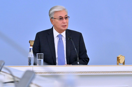 Egis alqabyndaǵy jumystardy ýaqtyly aıaqtap, astyqty der kezinde jınap alý qajet - Prezıdent