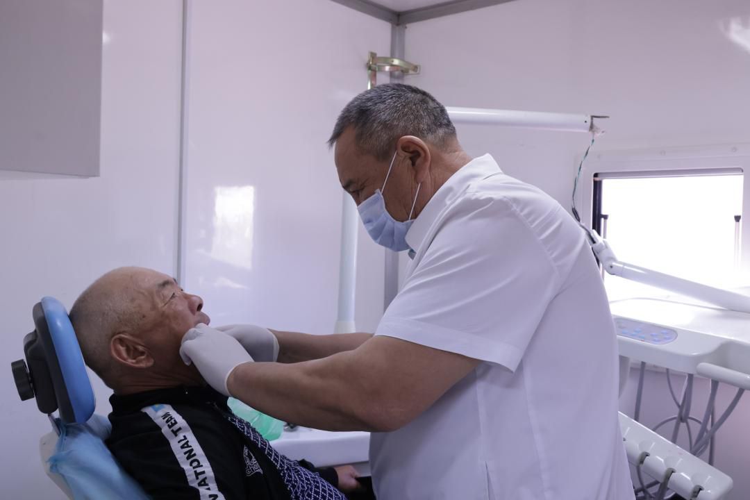 Jetisýda jyljymaly medısınalyq keshender 119 aýyldy qamtydy