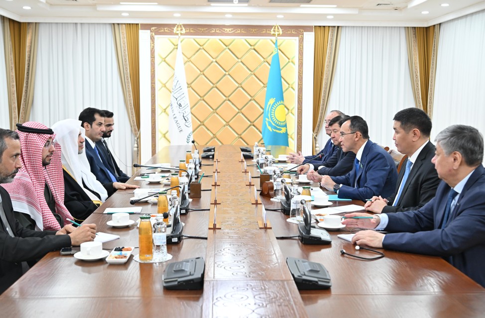 Dinaralyq kelisim ıdeıalary dáıekti dáripteledi