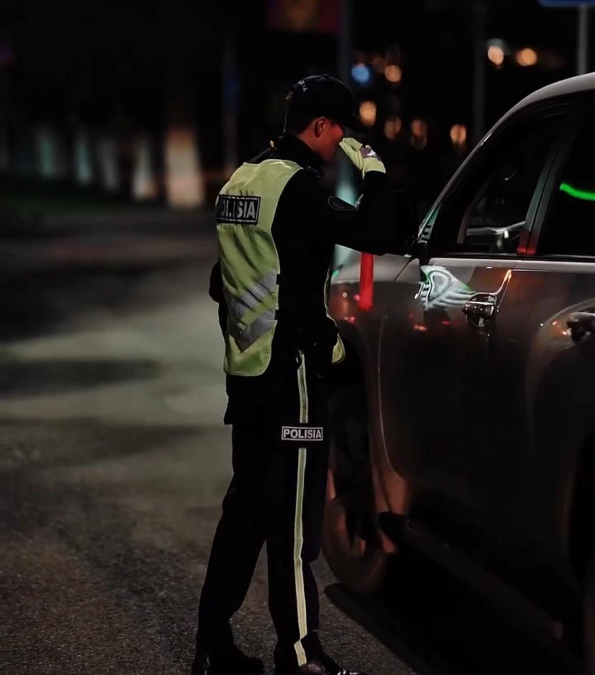 Aqtóbede 208 jaıaý júrginshi jol erejesin buzǵan