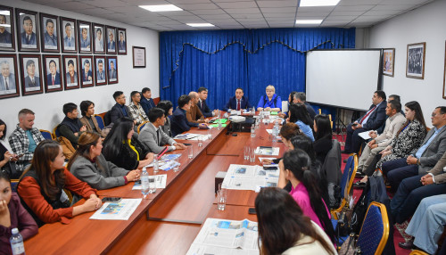 Etnosaralyq jýrnalıstıka máseleleri talqylandy