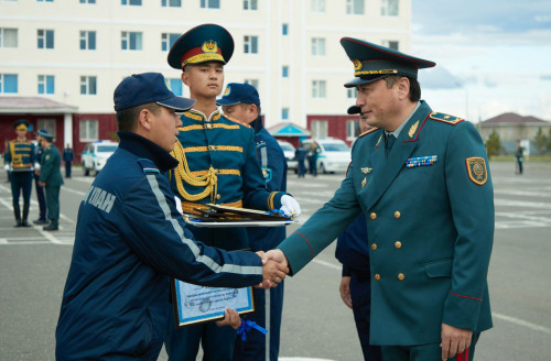 Ulttyq ulannyń elordalyq jedel quramasyna qyzmettik avtokólikter tabystaldy