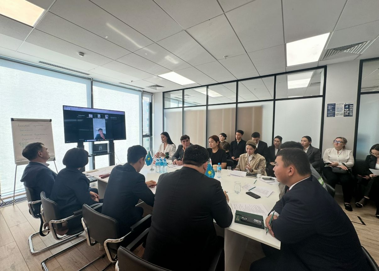 ÚEU ókilderi Prezıdent Joldaýyn talqylady