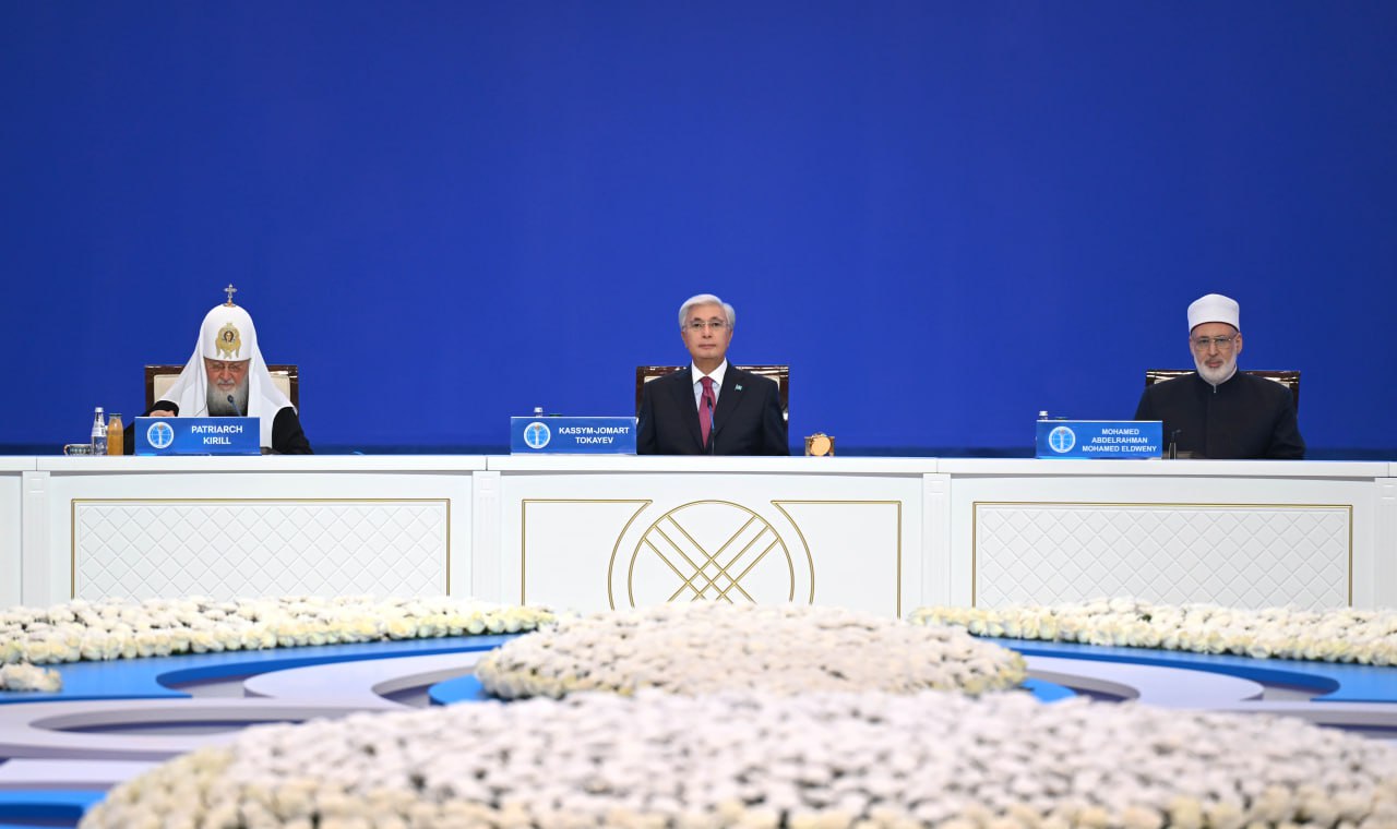 Dinbasylar ortaq múdde jolynda kúsh biriktirýge daıyn ekenin kórsetti - Prezıdent