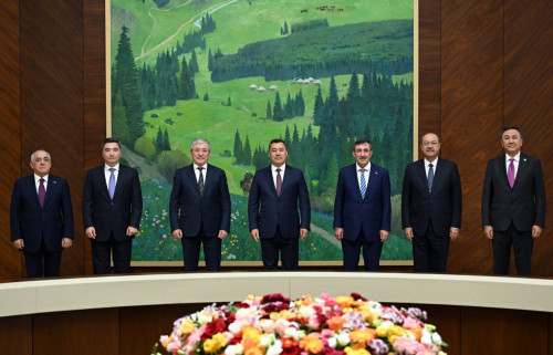 Bektenov Túrki elderi úkimet basshylarynyń kezdesýine qatysty