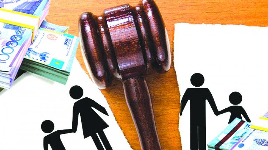 BQO-da úsh jyl boıy alıment tóleýden jaltarǵan er adam qamaýǵa alyndy