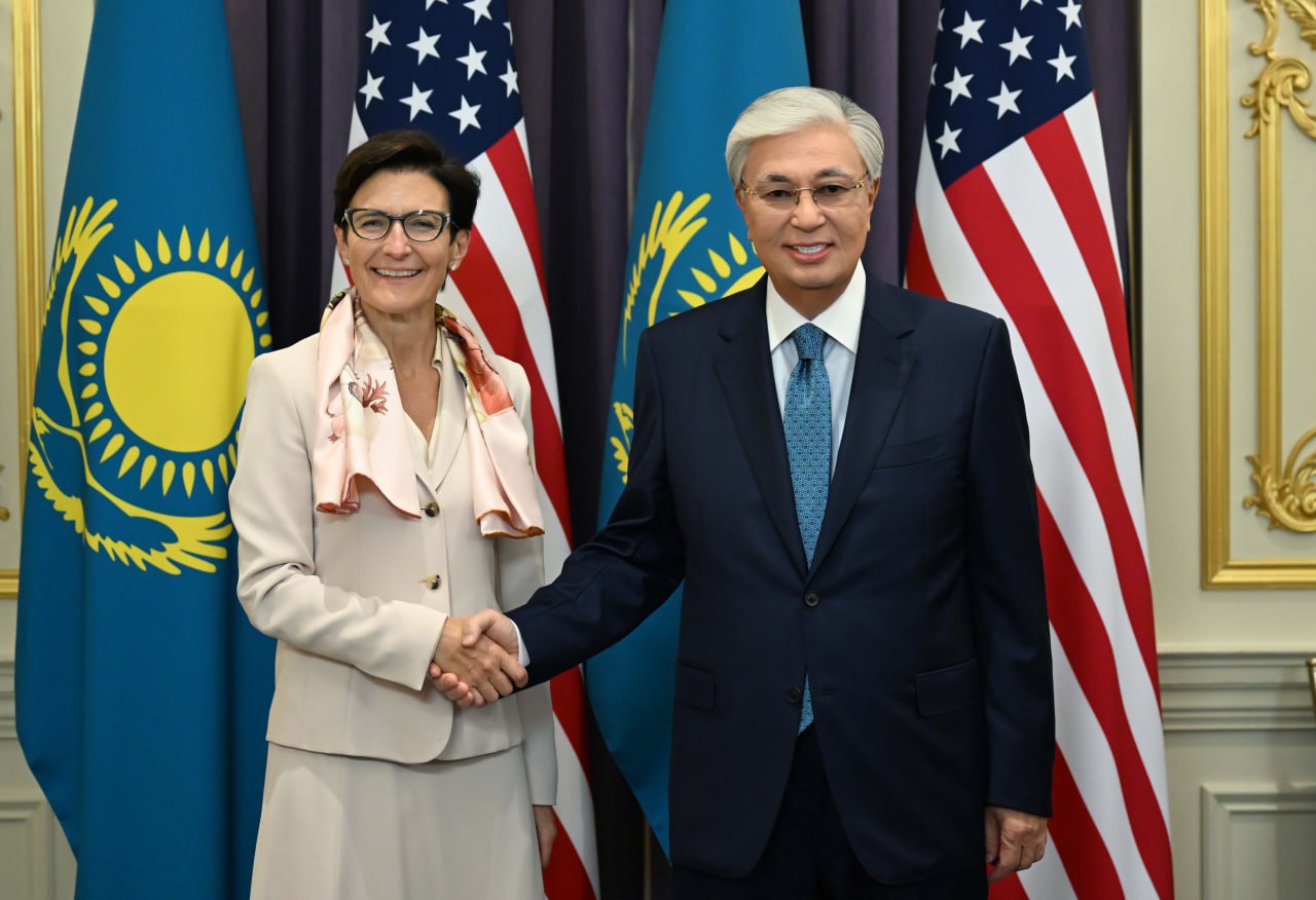 Prezıdent Sitigroup kompanııasynyń bas atqarýshy dırektory Djeın Freızerdi qabyldady