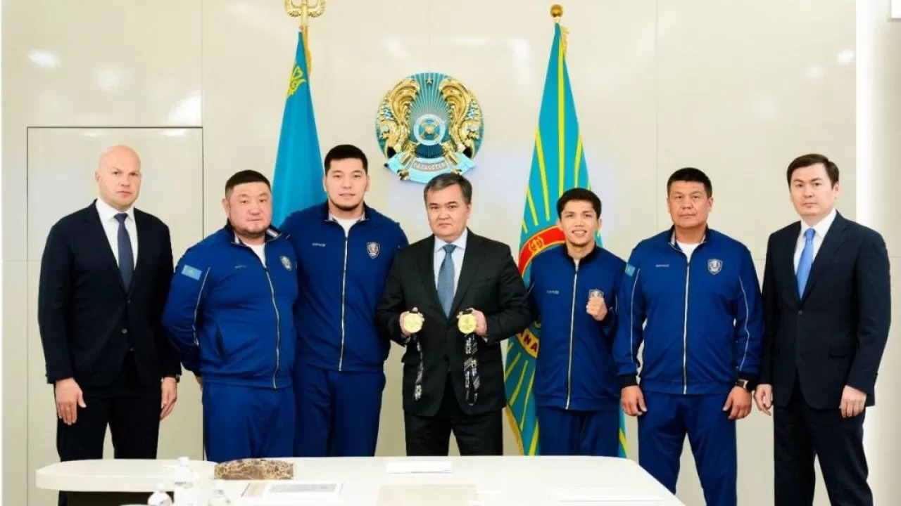 Astana ákimdigi bokstan álem chempıondaryna 30 mln teńge berdi