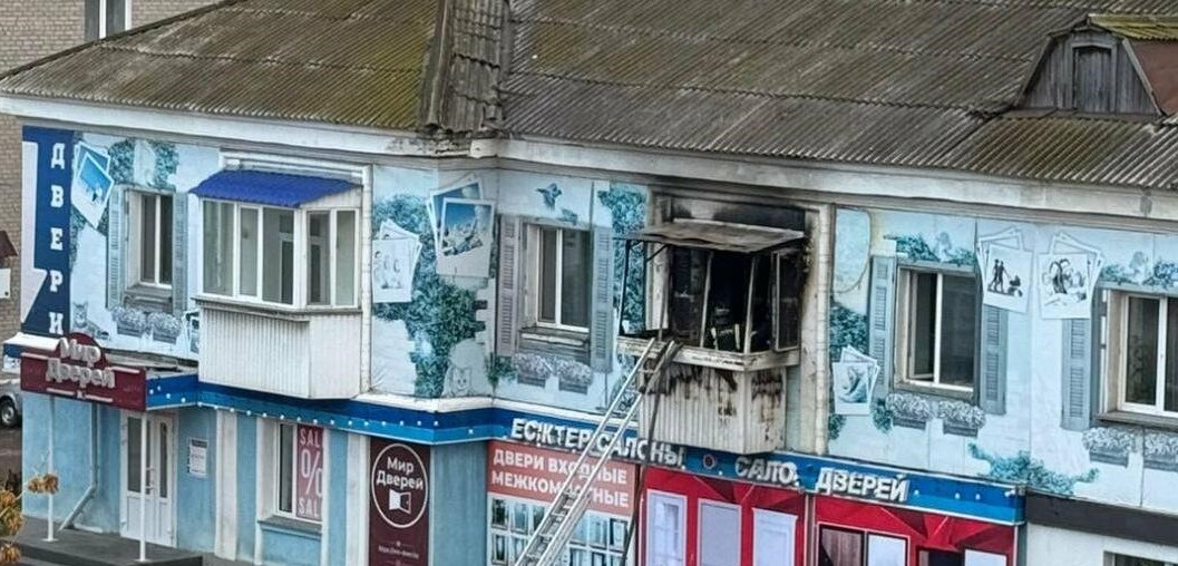 Petropavlda eski úılerden órt shyqty