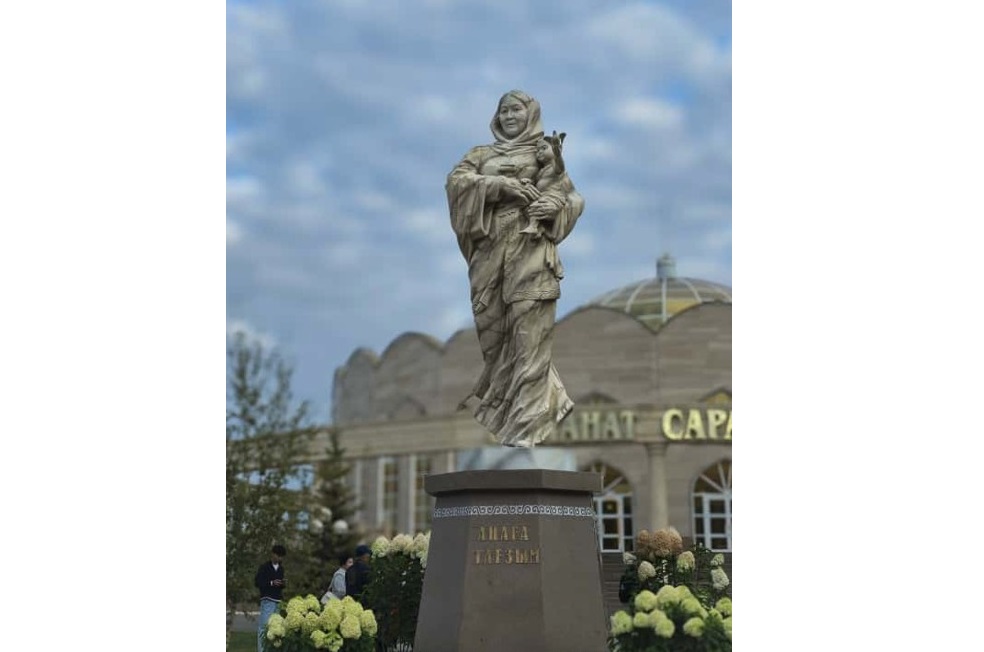 «Anaǵa taǵzym» eskertkishi