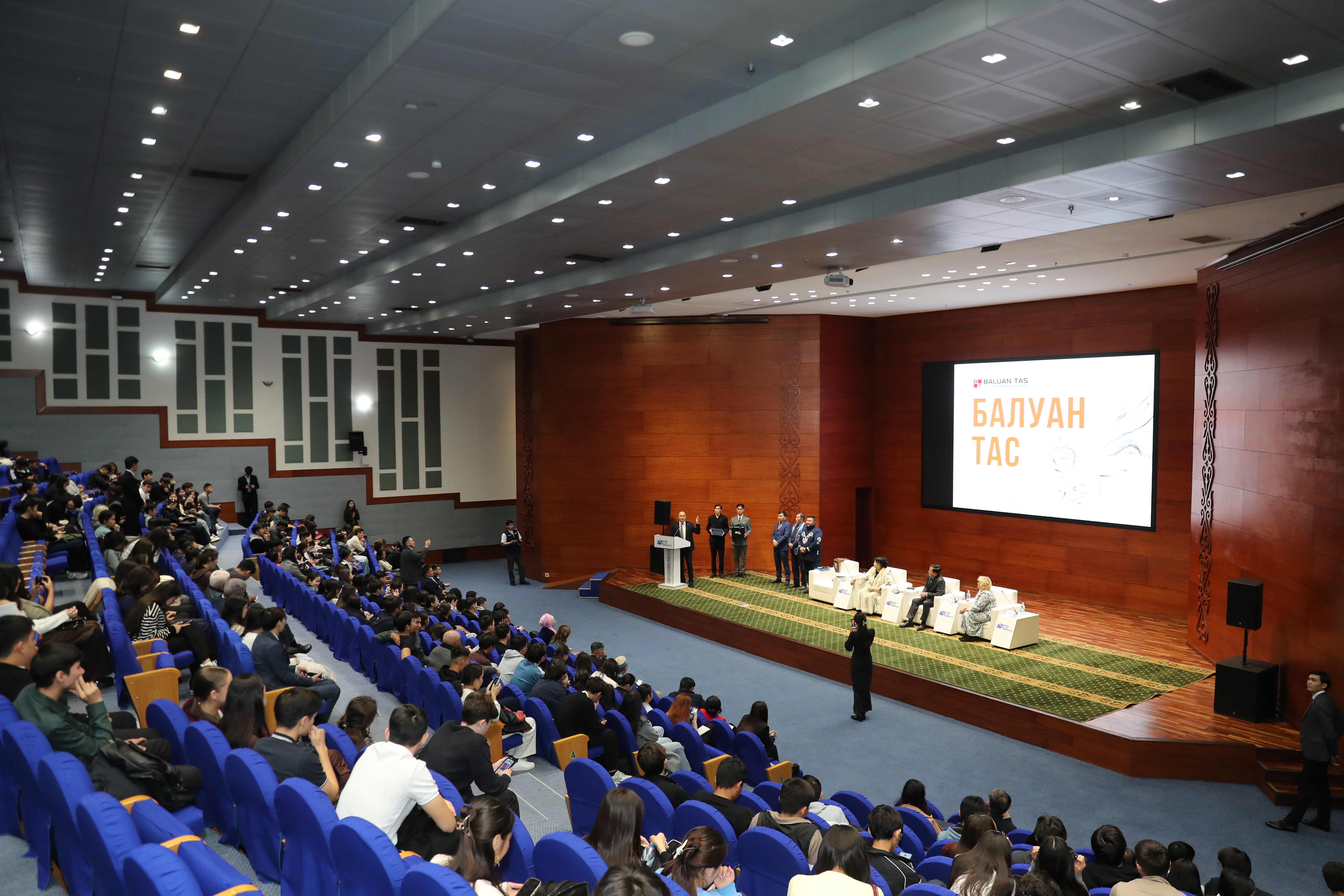 Imanjúsip, Balýan Sholaq, Qajymuqan urpaqtary jastarmen júzdesti