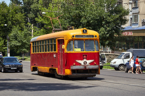 Almatyda tramvaı qaıta júredi