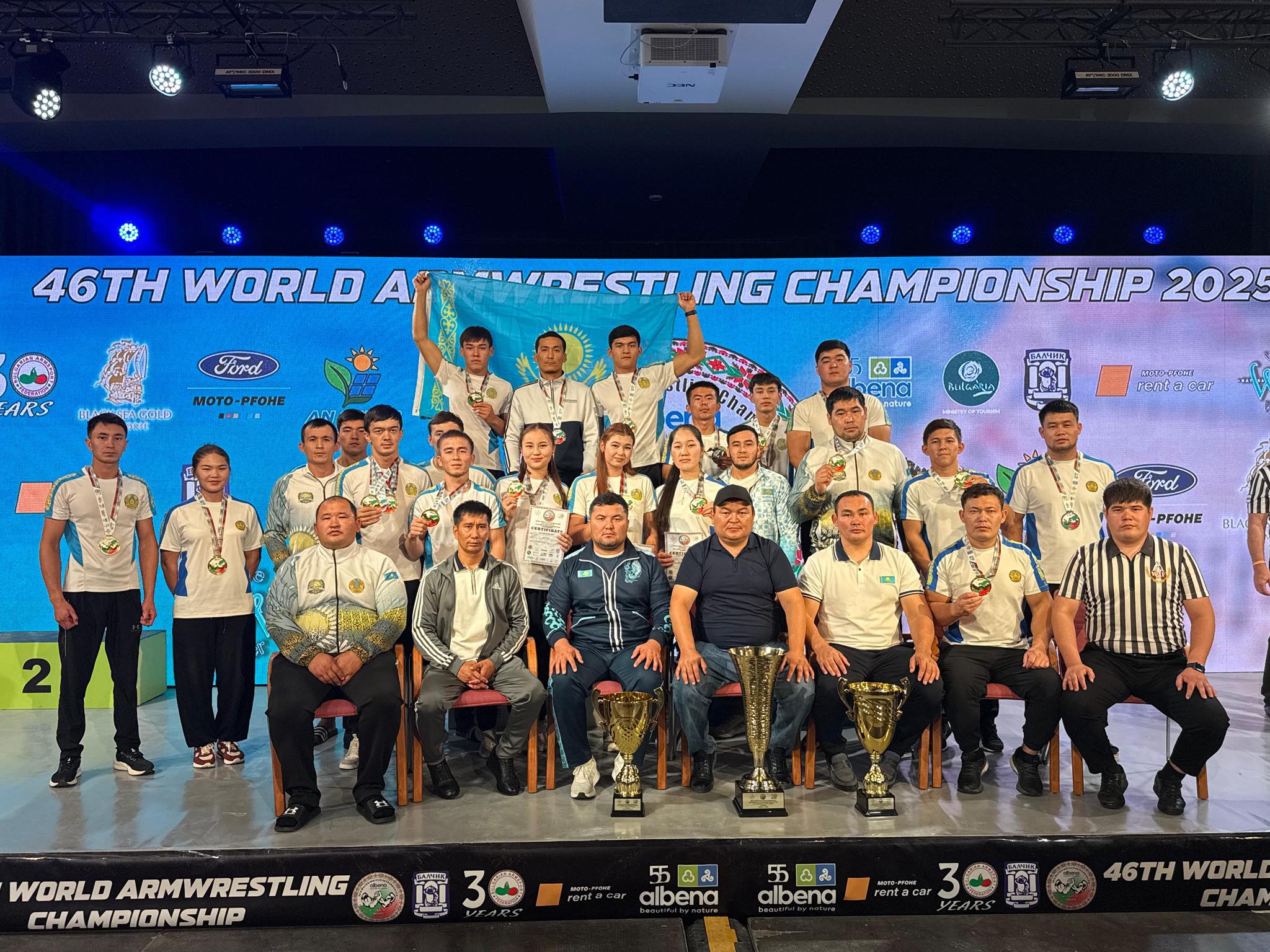 Álem chempıonatynda shardaralyq sportshylar 19 altyn medal ıelendi