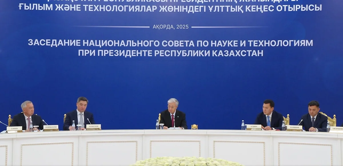 Ǵalymdar árdaıym jasampazdyq jarshysy bolýǵa tıis - Memleket basshysy