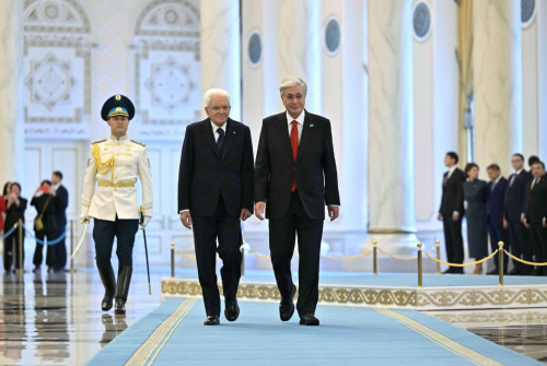 Aqordada Italııa Prezıdentin qarsy alý rásimi ótti