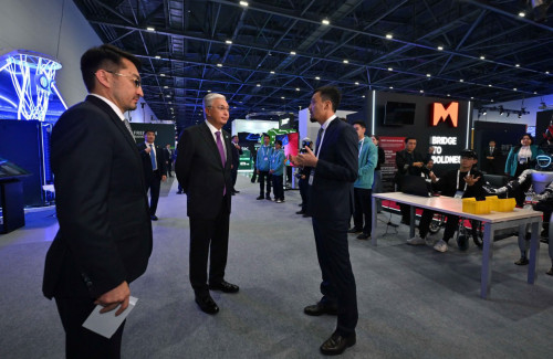 Memleket basshysy sıfrlyq sheshimder kórmesine bardy