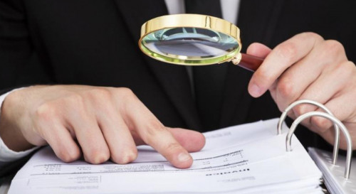 Atyraý oblysynda 31 mekeme qosymsha qyzmet kórsetý kezinde zań buzǵan