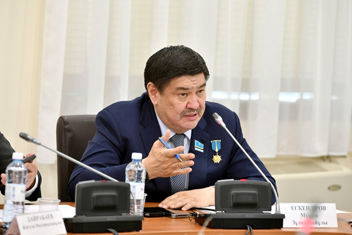 Muqash ESKENDIROV: Qurysh qoldy jumysshy qashanda qurmetke laıyq