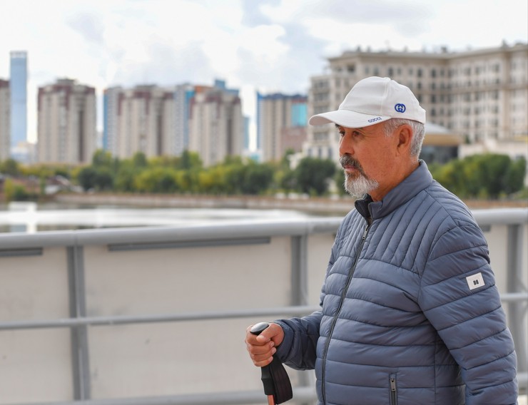 Ádemi qartaıý – abyroı