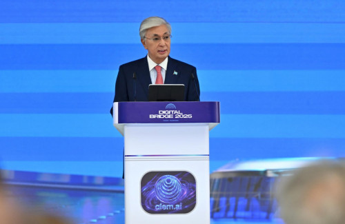 Toqaev: Jasandy ıntellektini paıdalaný úshin tıisti zańnamalyq negiz qalyptastyrý mindet