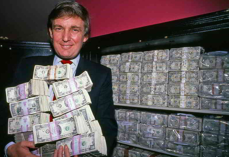 Tramp amerıkalyqtarǵa 1 trln dollar úlestirýi múmkin