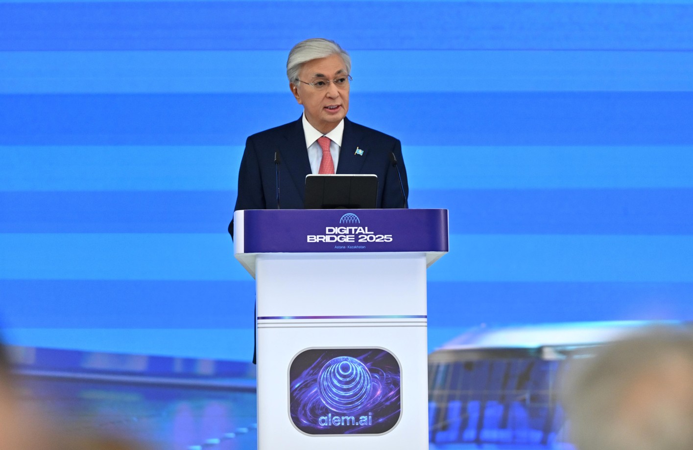 Digital Bridge – 2025: Adamzat damýynyń endigi baǵdary JI-ge tikeleı baılanysty