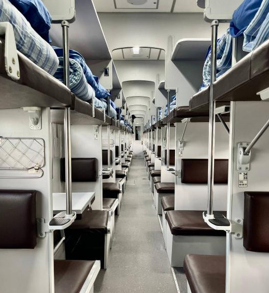 «Astana - Oral» poıyzy jańa vagondarmen tolyqty