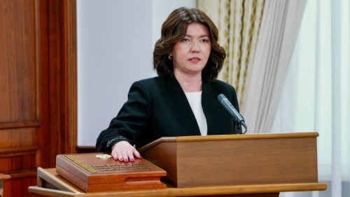 Oqý-aǵartý mınıstri ant berdi